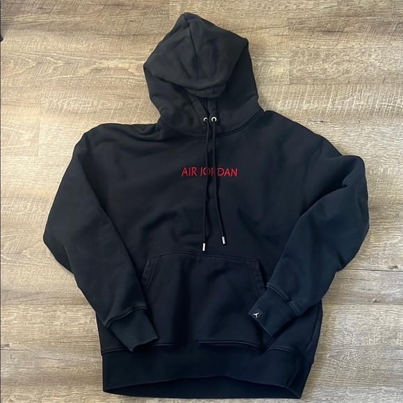 Men’s Air Jordan Pull Over Hoodie Size Medium